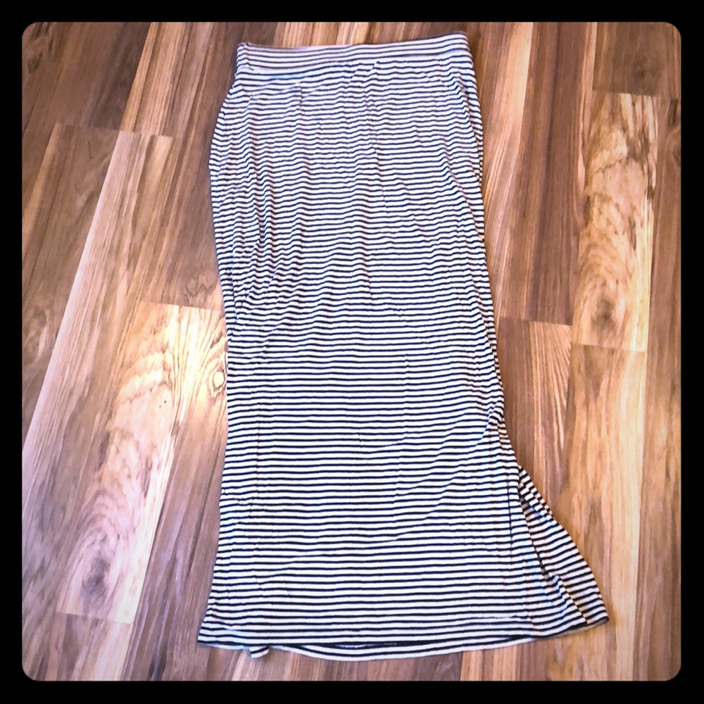 Lou and Grey Striped Maxi Skirt Size S